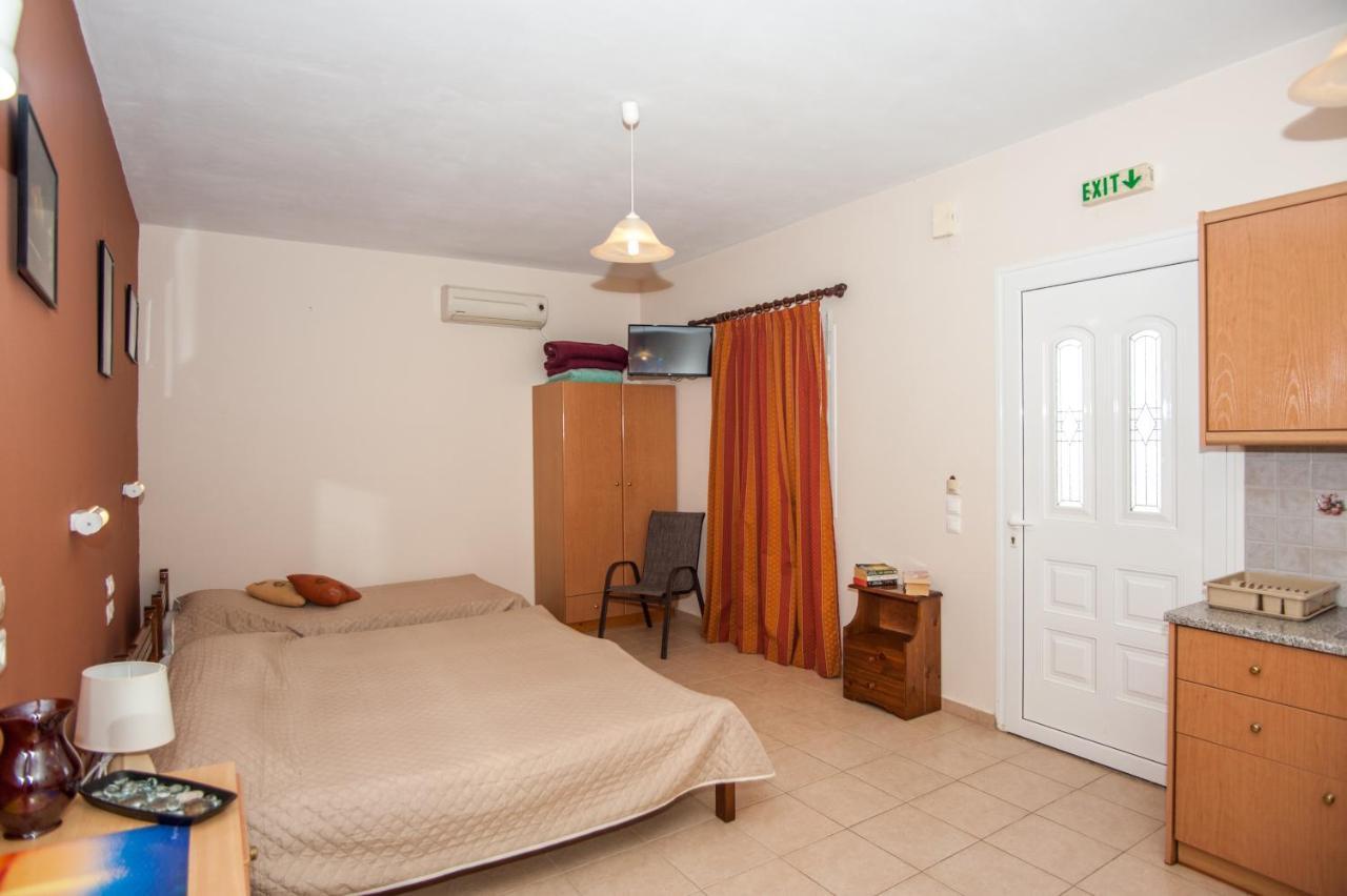 Folies Apartment Lourdata  Exterior photo